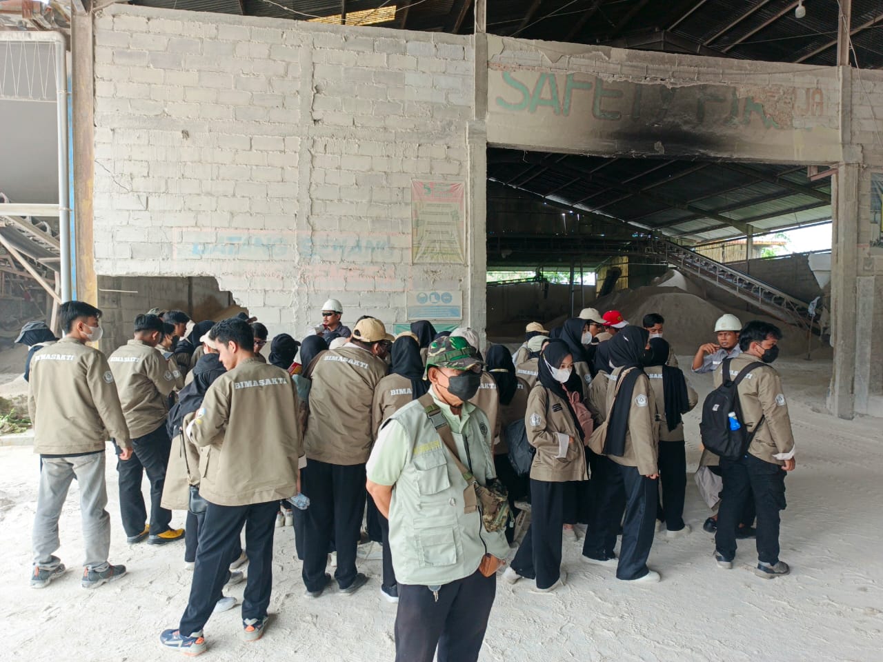 Bukan Cuma Hafalan! Model Belajar '7E' Ini Sukses Bikin Siswa Jago Berpikir Spasial